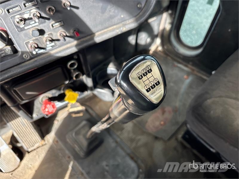 Peterbilt 385 Camion con sponde ribaltabili