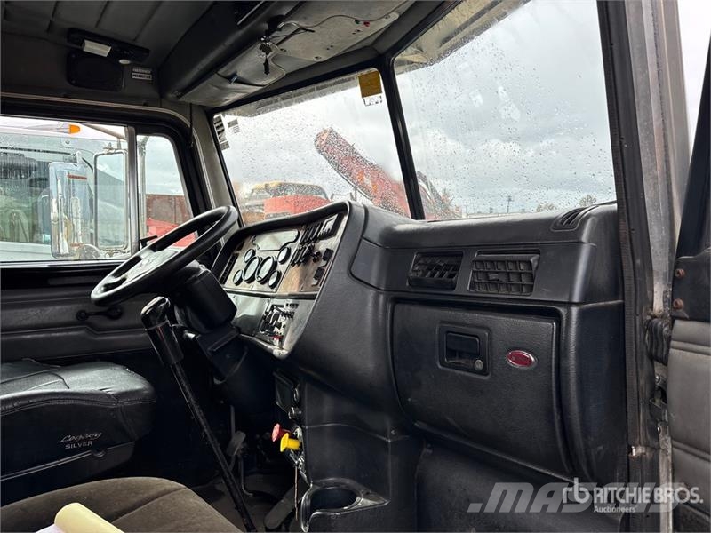 Peterbilt 385 Camion con sponde ribaltabili