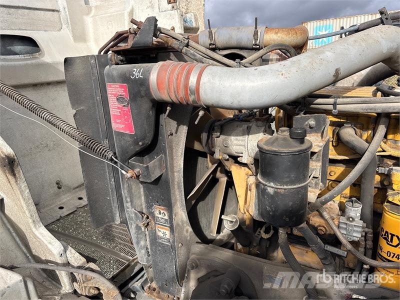 Peterbilt 385 Camion con sponde ribaltabili