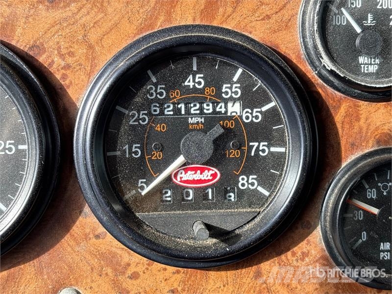 Peterbilt 385 Camion con sponde ribaltabili