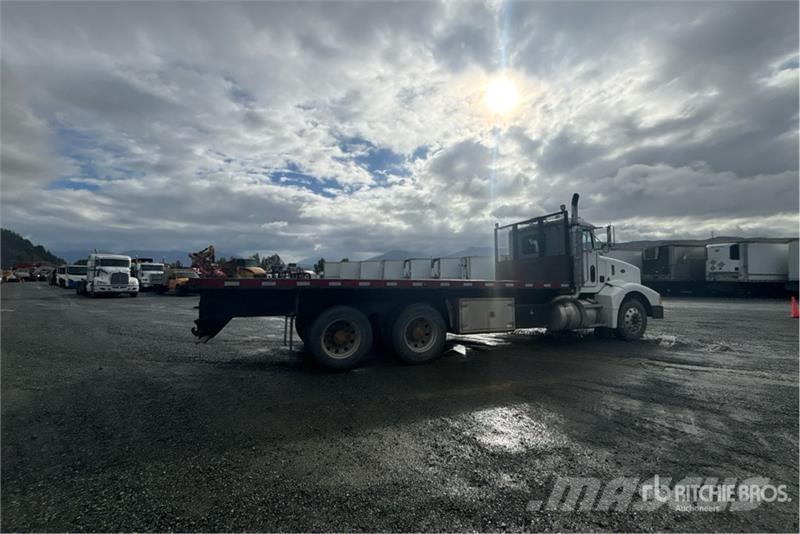 Peterbilt 385 Camion con sponde ribaltabili