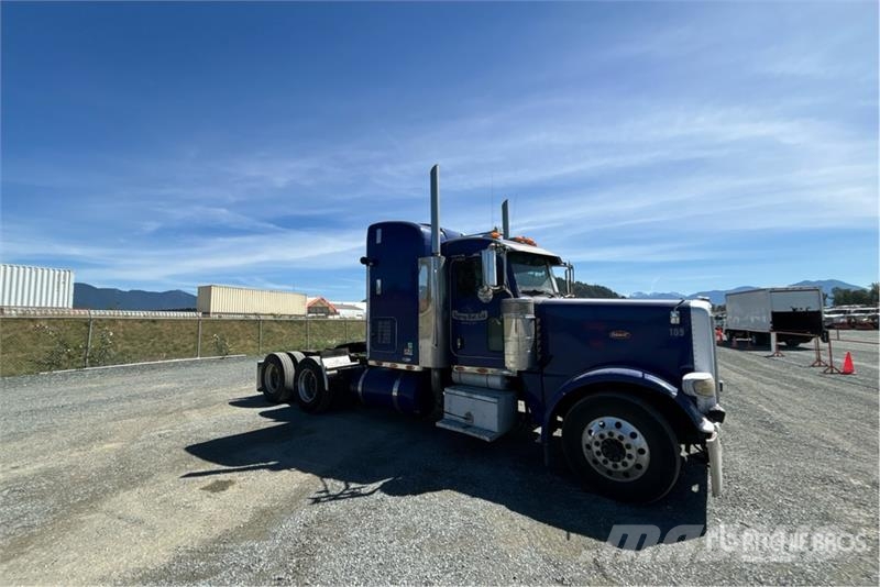 Peterbilt 388 وحدات الجر