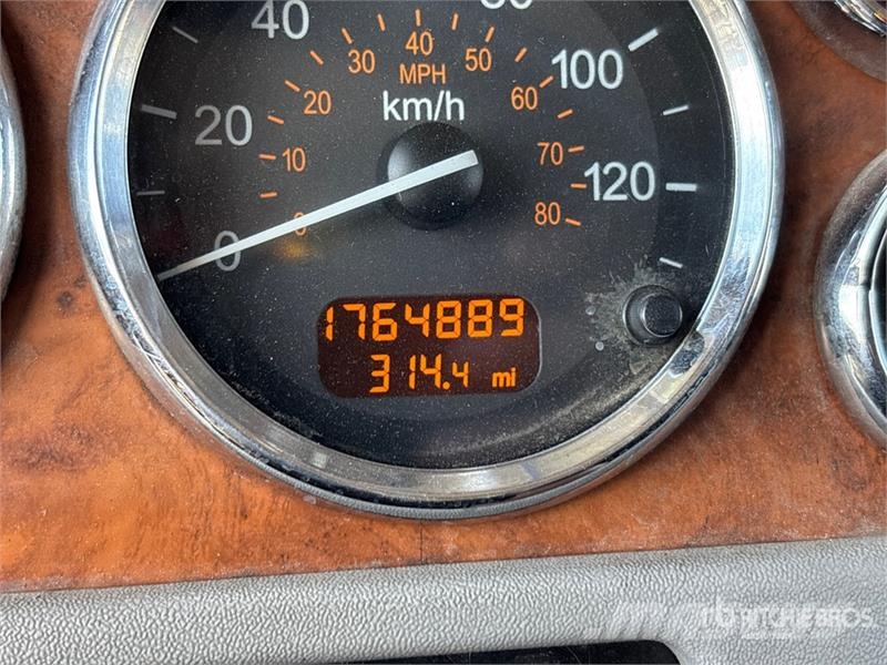 Peterbilt 388 وحدات الجر