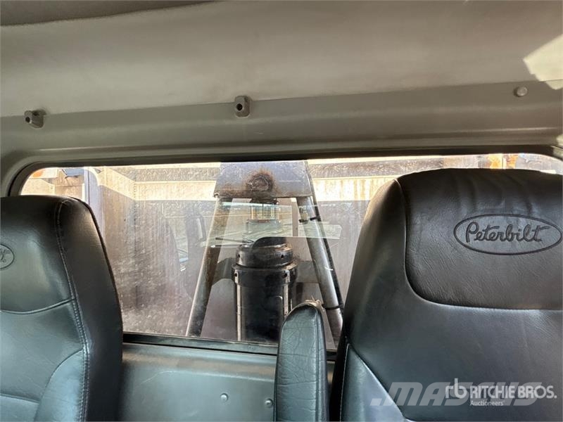Peterbilt 389 6x4 Transfer T/A Dump Truck Kipper