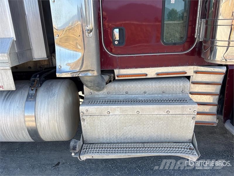 Peterbilt 389 6x4 Transfer T/A Dump Truck Kipper