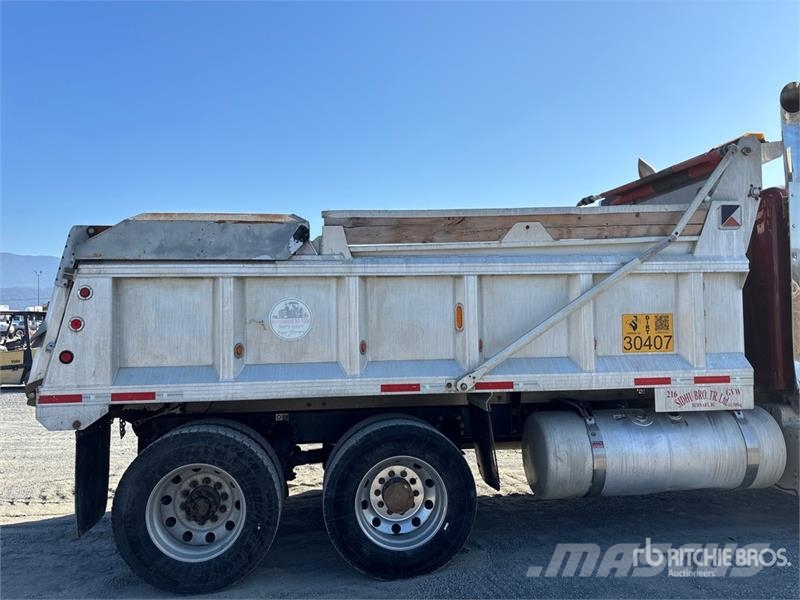 Peterbilt 389 6x4 Transfer T/A Dump Truck Kipper
