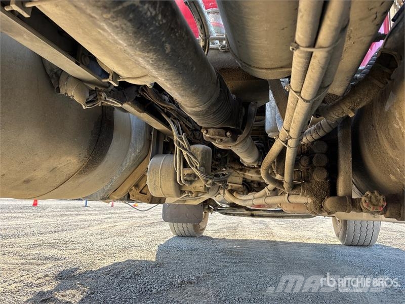 Peterbilt 389 6x4 Transfer T/A Dump Truck Kipper