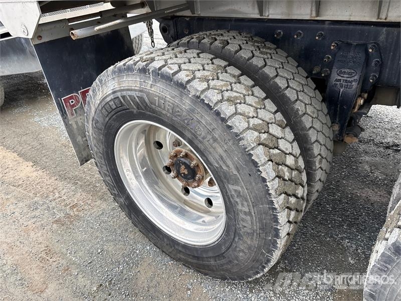 Peterbilt 389 6x4 Transfer T/A Dump Truck Tipper trucks