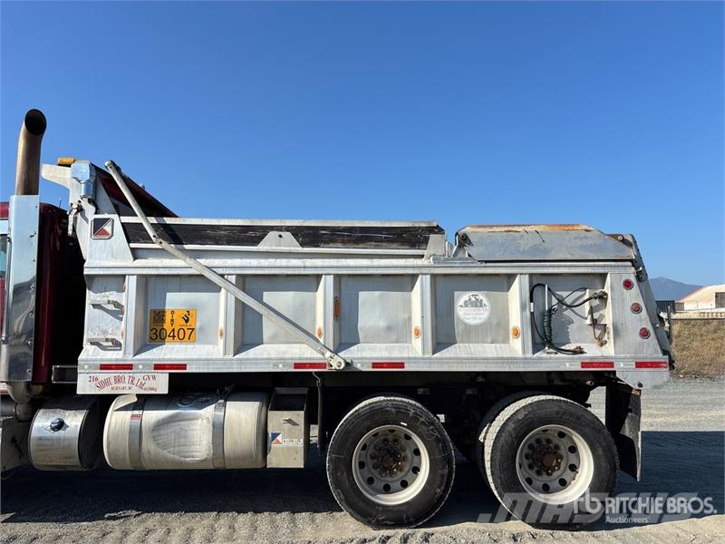Peterbilt 389 6x4 Transfer T/A Dump Truck Kipper
