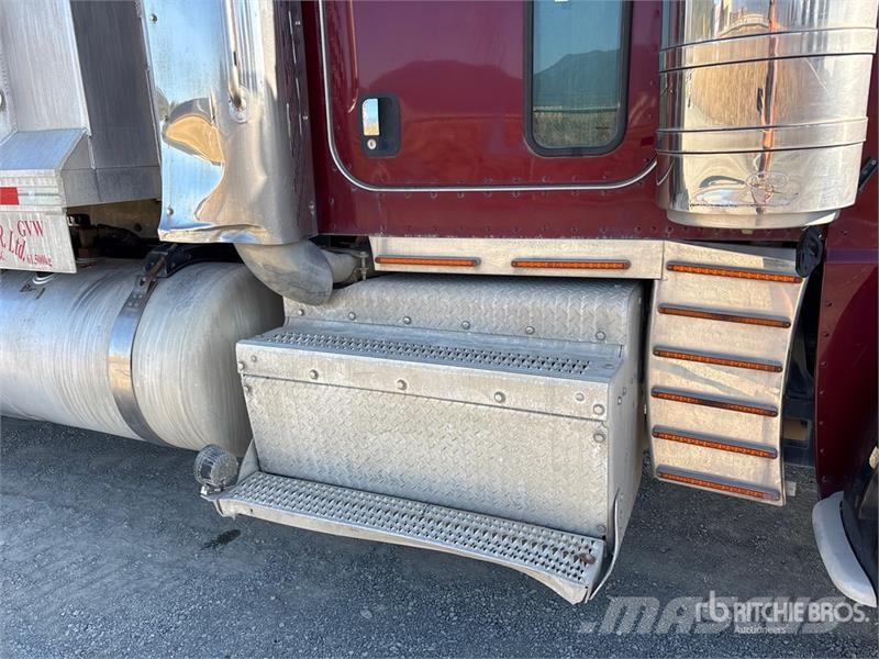 Peterbilt 389 6x4 Transfer T/A Dump Truck Kipper