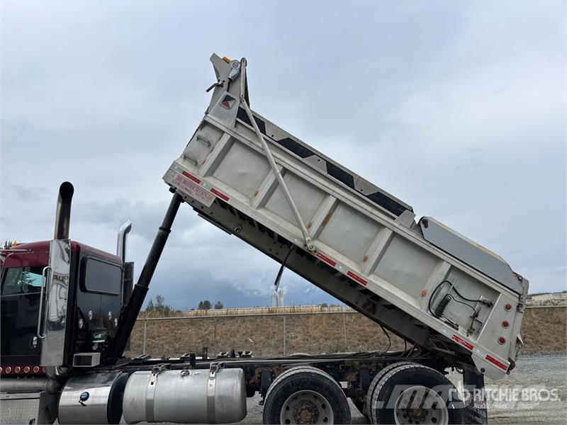 Peterbilt 389 6x4 Transfer T/A Dump Truck Tipper trucks