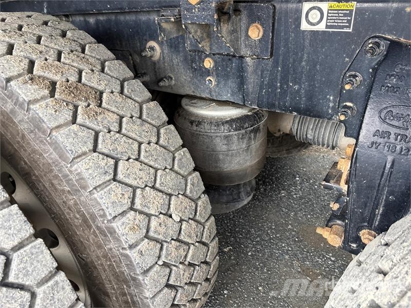 Peterbilt 389 6x4 Transfer T/A Dump Truck Tipper trucks