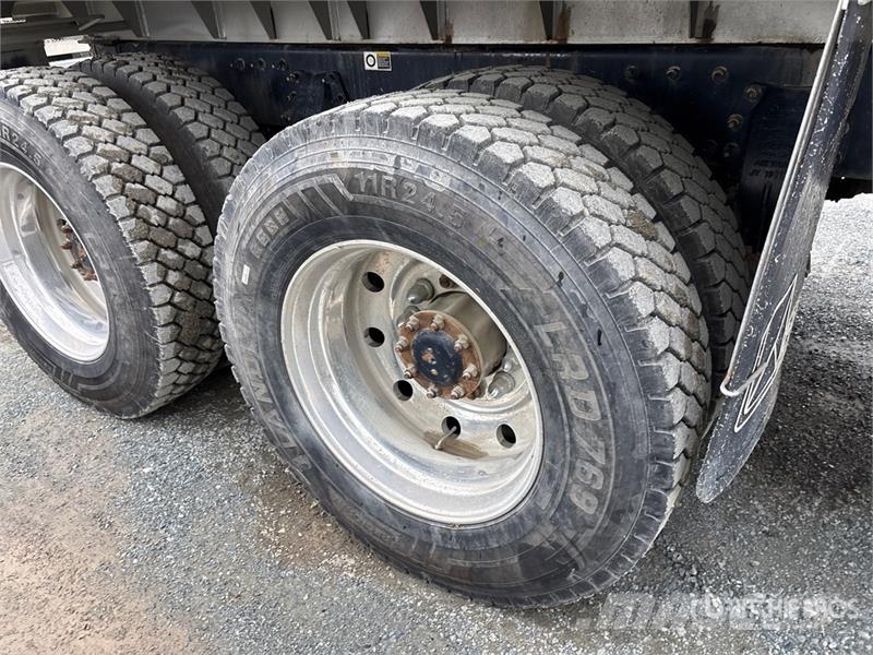 Peterbilt 389 6x4 Transfer T/A Dump Truck Tipper trucks
