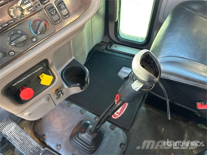 Peterbilt 389 6x4 Transfer T/A Dump Truck Kipper