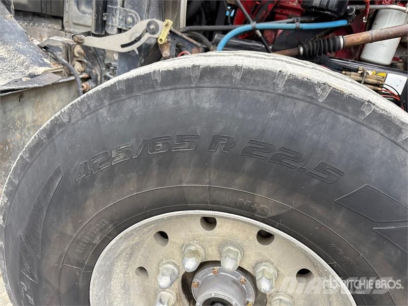 Peterbilt 389 6x4 Transfer T/A Dump Truck Tipper trucks
