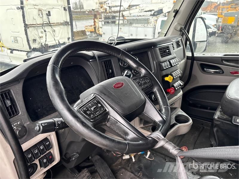 Peterbilt 579 牵引车