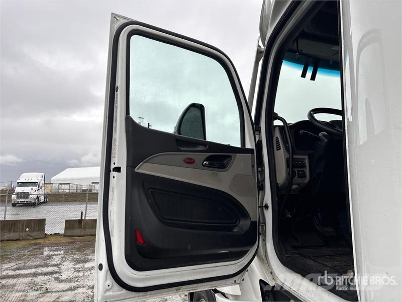 Peterbilt 579 牵引车