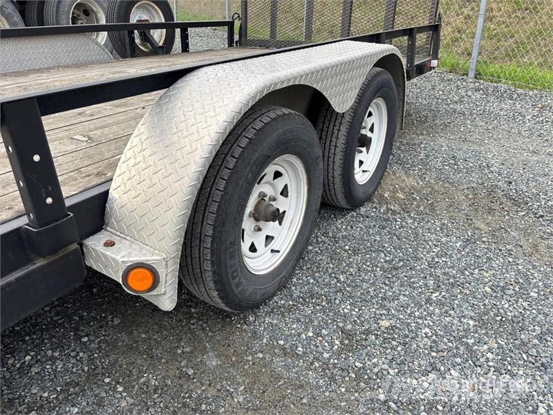 PJ 20 ft T/A Equipment Trailer Autotreilerid