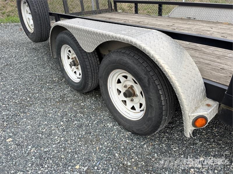 PJ 20 ft T/A Equipment Trailer Autotreilerid