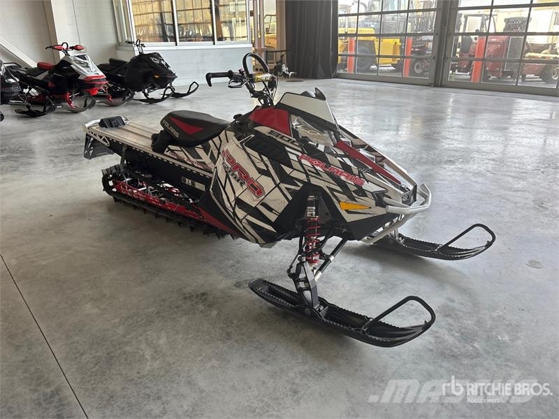 Polaris 800 PRO-RMK Motas de Neve