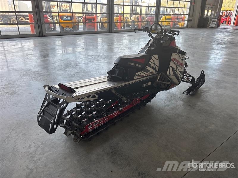 Polaris 800 PRO-RMK Motas de Neve