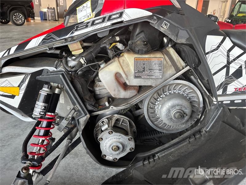 Polaris 800 PRO-RMK Motas de Neve