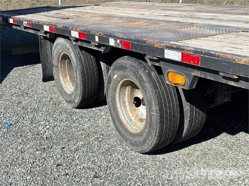 Precision Husky FG30F 32 ft T/A Gooseneck Tilt Deck Trailer Incarcator agabaritic