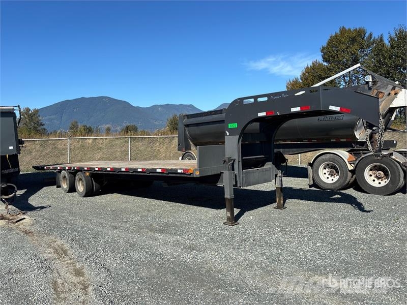 Precision Husky FG30F 32 ft T/A Gooseneck Tilt Deck Trailer Incarcator agabaritic