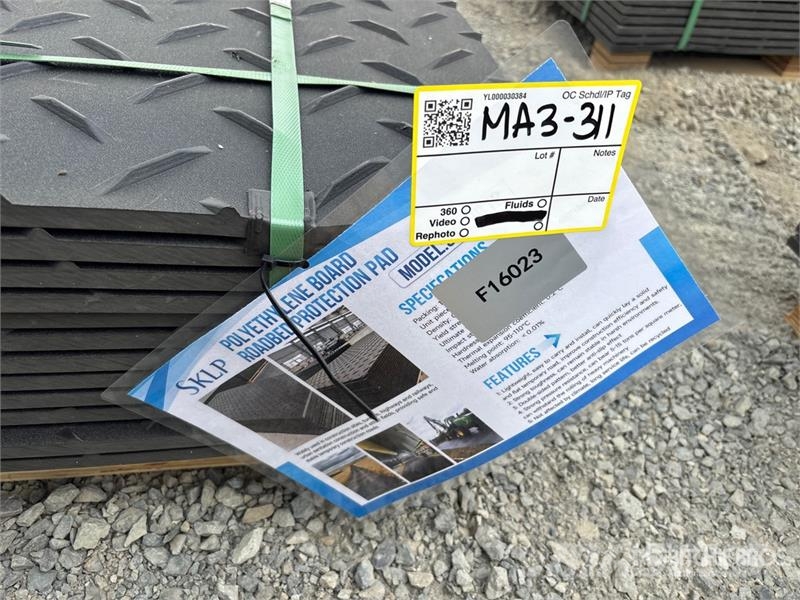 Quantity of (12) SKLP SK-LJB12 94 in x 47 in Poly Transport - Autres