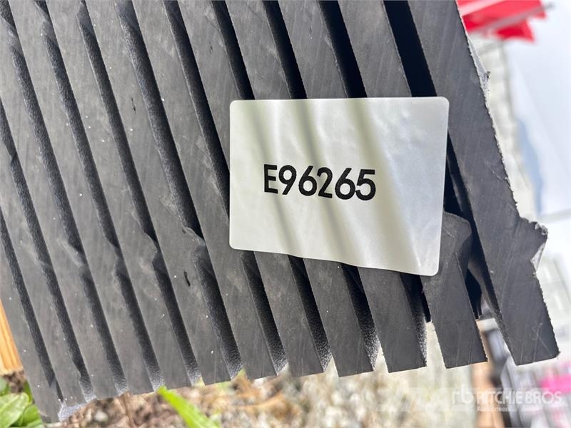  Quantity of (12)  SKLP SK-LJB12 94 in x 47 in Poly Diger aksam
