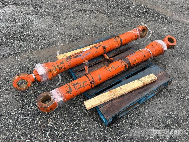  Quantity of (2) Hydraulic Boom Cylinder - Fits Hit معدات النقل - غير ذلك