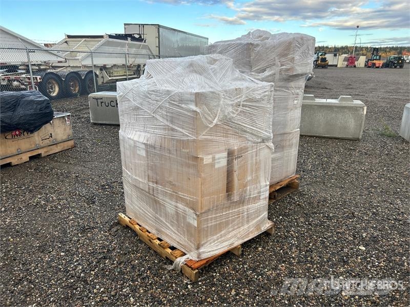 Quantity of (2) Pallet of Stainless Steel Exhaust Diger parçalar