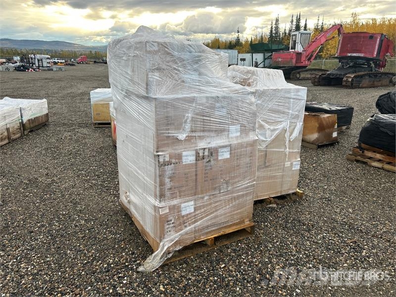 Quantity of (2) Pallet of Stainless Steel Exhaust Diger parçalar