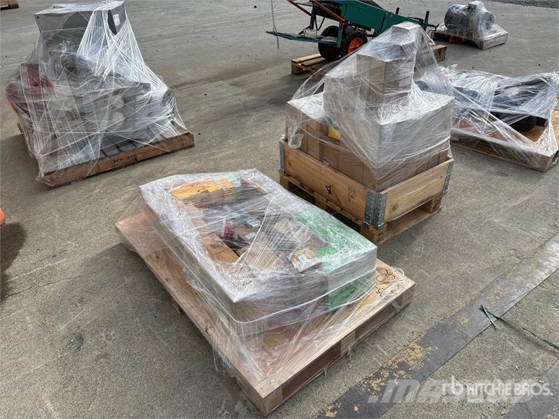 Quantity of (2) Pallets of Various Filters Drugi deli