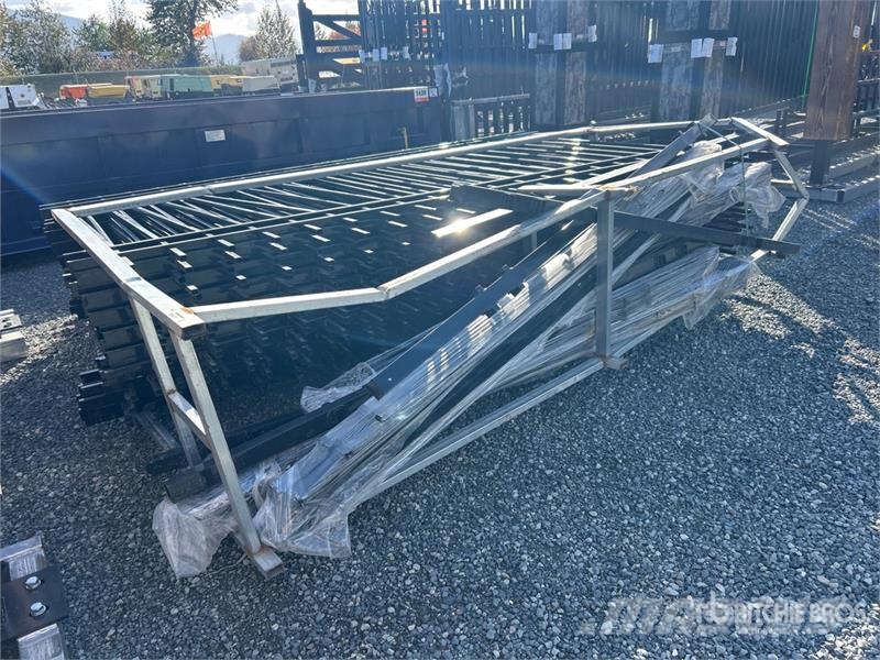  Quantity of (20)  SKLP SK-N20 10 ft x 7 ft Powder  Equipos de vallado