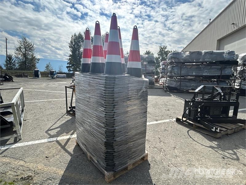 Quantity of (250) TSC 28 in Traffic Cones (Unused Rørutleggere