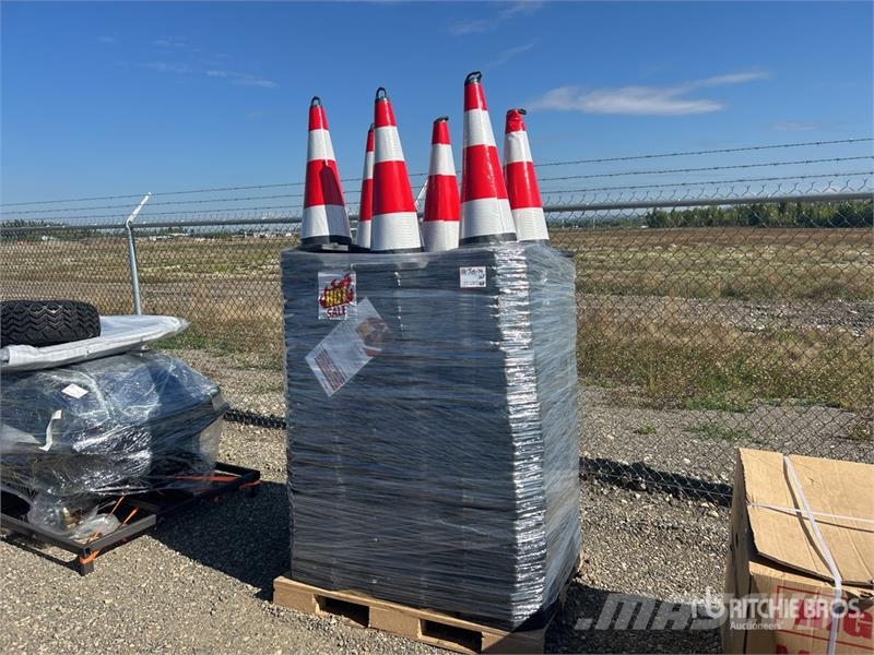 Quantity of (250) TSC 28 in Traffic Cones (Unused Ukladače potrubia