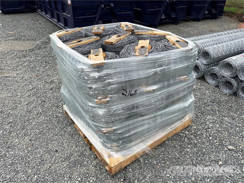 Quantity of (27) Rolls Barb Wire 12 Gauge Galvaniz 건설 장비 - 기타