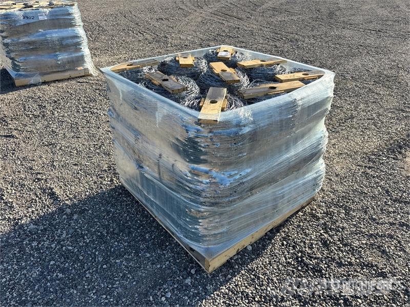 Quantity of (27) Rolls of Galvanized Barbed Wire ( Građevinarstvo – ostalo