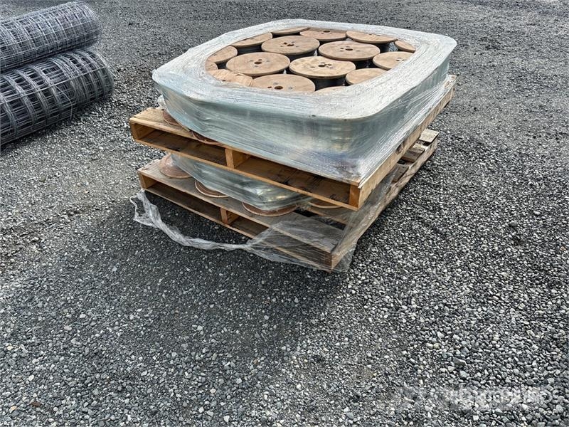  Quantity of (29) Spools of 10 Gauge Wire (Unused) مكونات أخرى