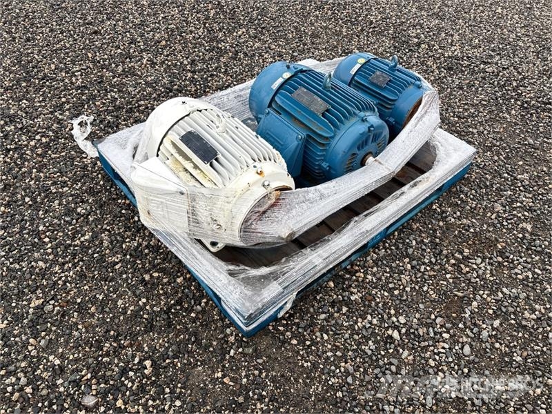  Quantity of (3) Electric Motor Industrijski motori