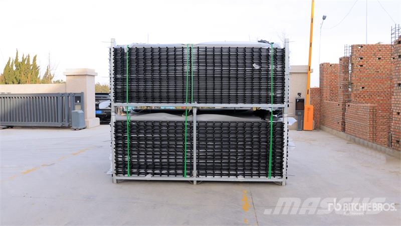 Quantity of (30) Suihe NF-X-30-4 Powder Coated Fe Fencing equipment