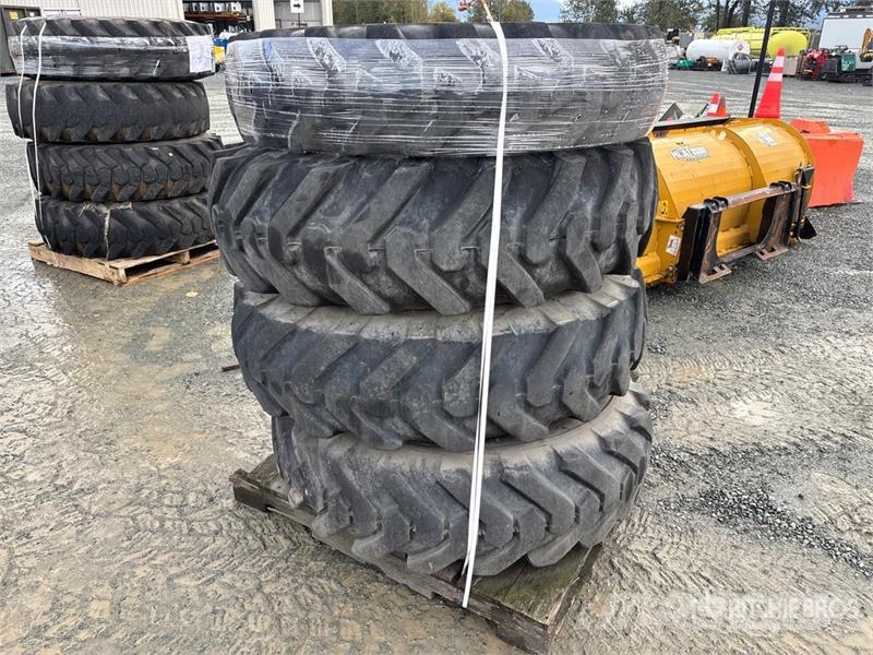 Quantity of (4) 13.00-24G2 Tires Gume, točkovi i felne
