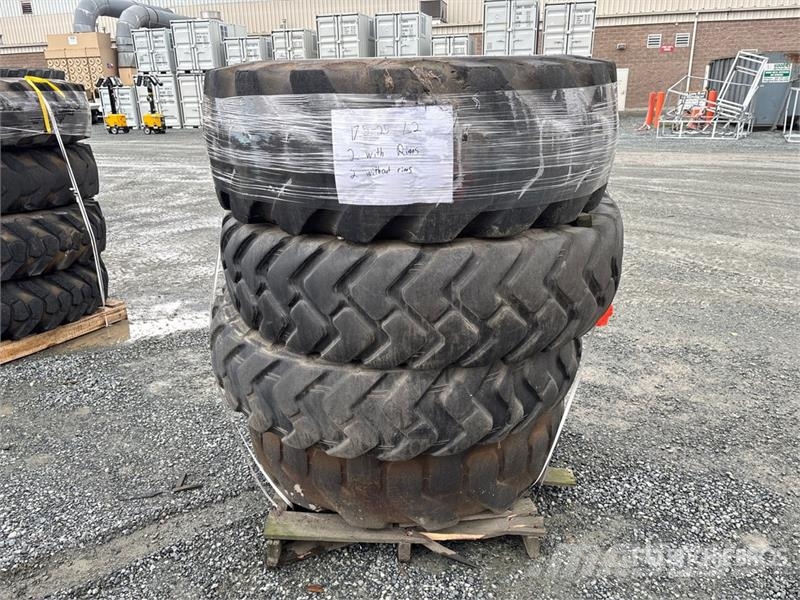 Quantity of (4) 17.5-25 L2 Tires Gume, točkovi i felne