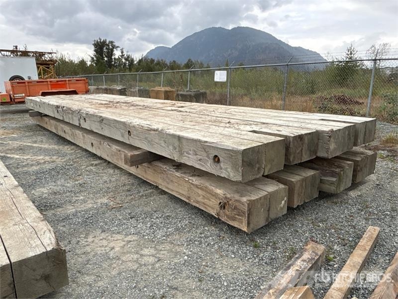 Quantity of (4) 4 ft x 12 in x 30 ft Timber Crane Crane spares & accessories