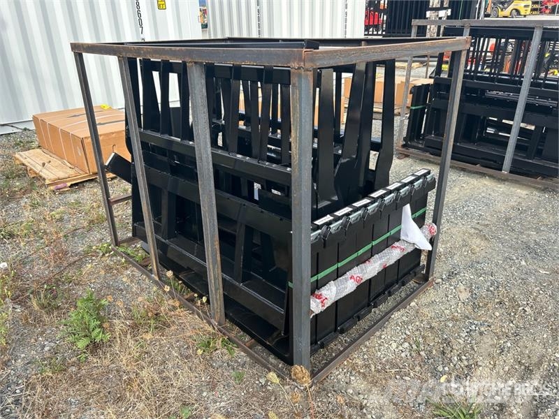 Quantity of (5) AGT SA-100 48 in Skid Steer Forks Δικράνες