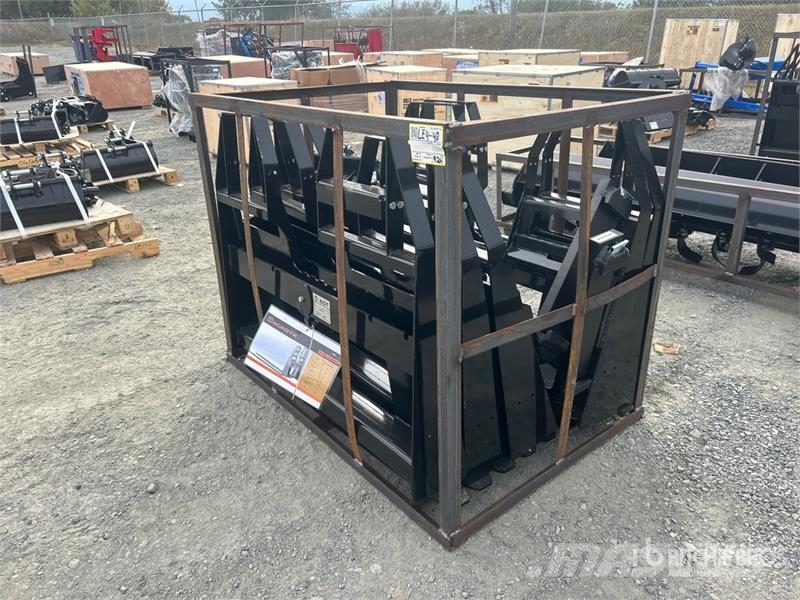 Quantity of (5) AGT SSCPF48-4400-WFF Skid Steer F Δικράνες