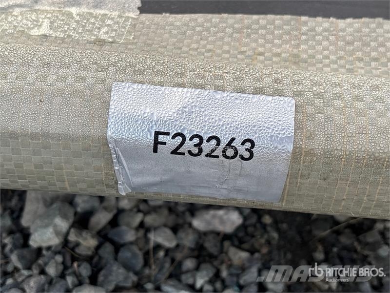  Quantity of (50)  SKLP SKH50 3 ft x 12 ft Galvalum المصاعد والرافعات المادية