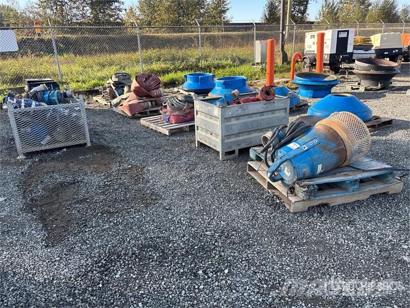 Quantity of (6) Pallets of Miscellaneous Pumps Ostale poljoprivredne mašine