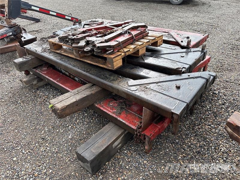  Quantity of (6) Trailer Bunks Transportes - Outros
